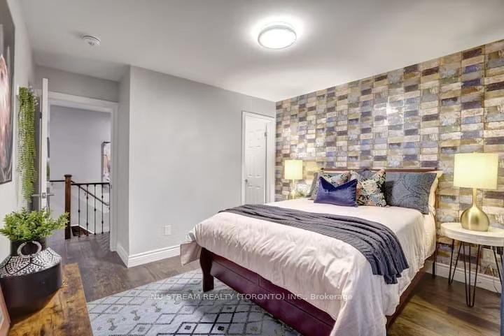 Photo 14 of 25 Duncannon Drive, Toronto, Forest Hill South — HOMEH