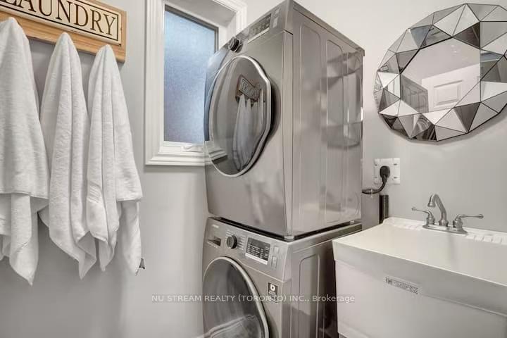 Photo 9 of 25 Duncannon Drive, Toronto, Forest Hill South — HOMEH