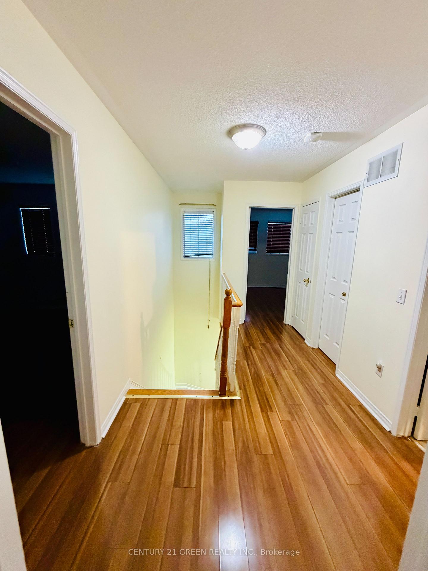 Photo 9 of Unit (Main), 45 Seaside Circle, Brampton, Sandringham-Wellington — HOMEH