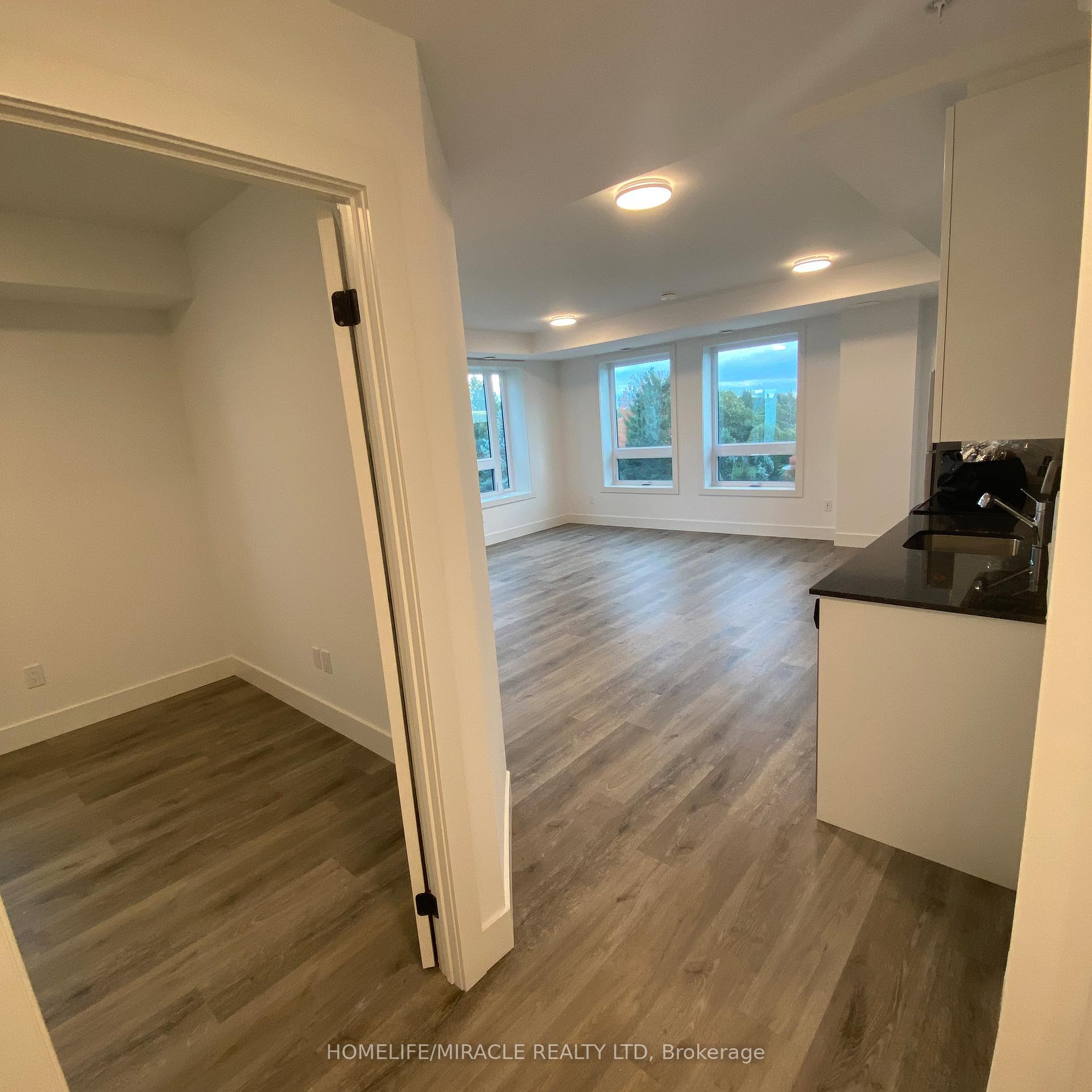 Photo 11 of Unit 401, 26 Lowes Road W, Guelph, Clairfields/Hanlon Business Park — HOMEH