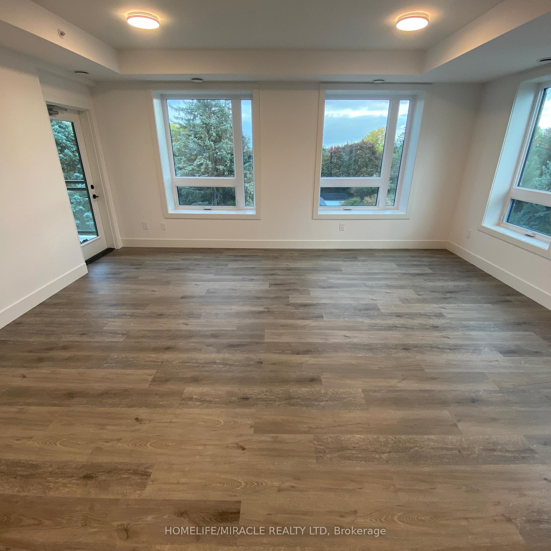 Photo 13 of Unit 401, 26 Lowes Road W, Guelph, Clairfields/Hanlon Business Park — HOMEH