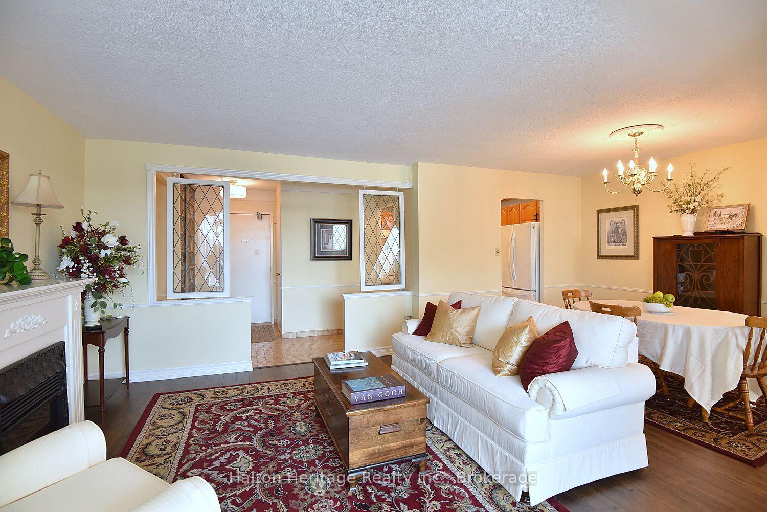 Photo 26 of Unit 405, 301 Frances Avenue, Hamilton, Stoney Creek — HOMEH