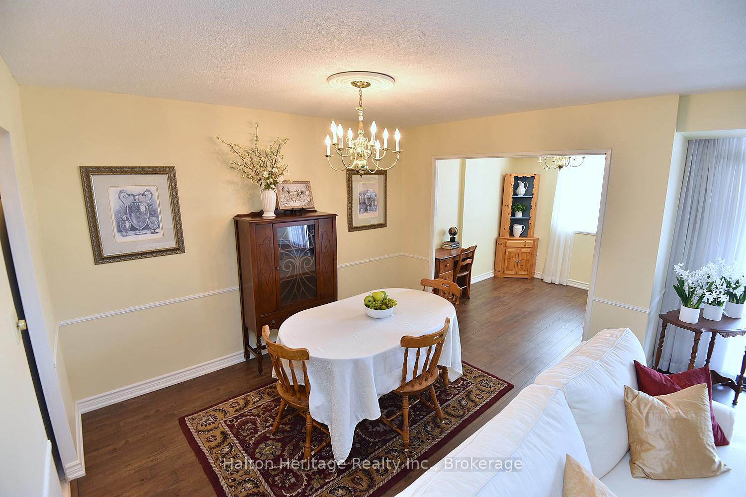 Photo 35 of Unit 405, 301 Frances Avenue, Hamilton, Stoney Creek — HOMEH