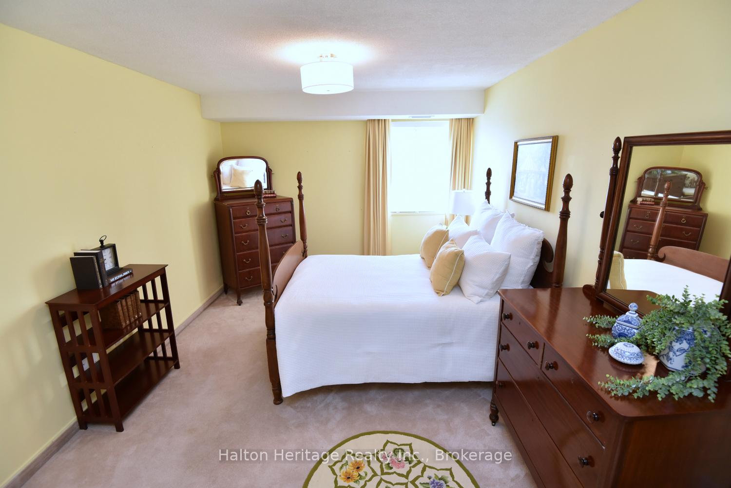 Photo 11 of Unit 405, 301 Frances Avenue, Hamilton, Stoney Creek — HOMEH