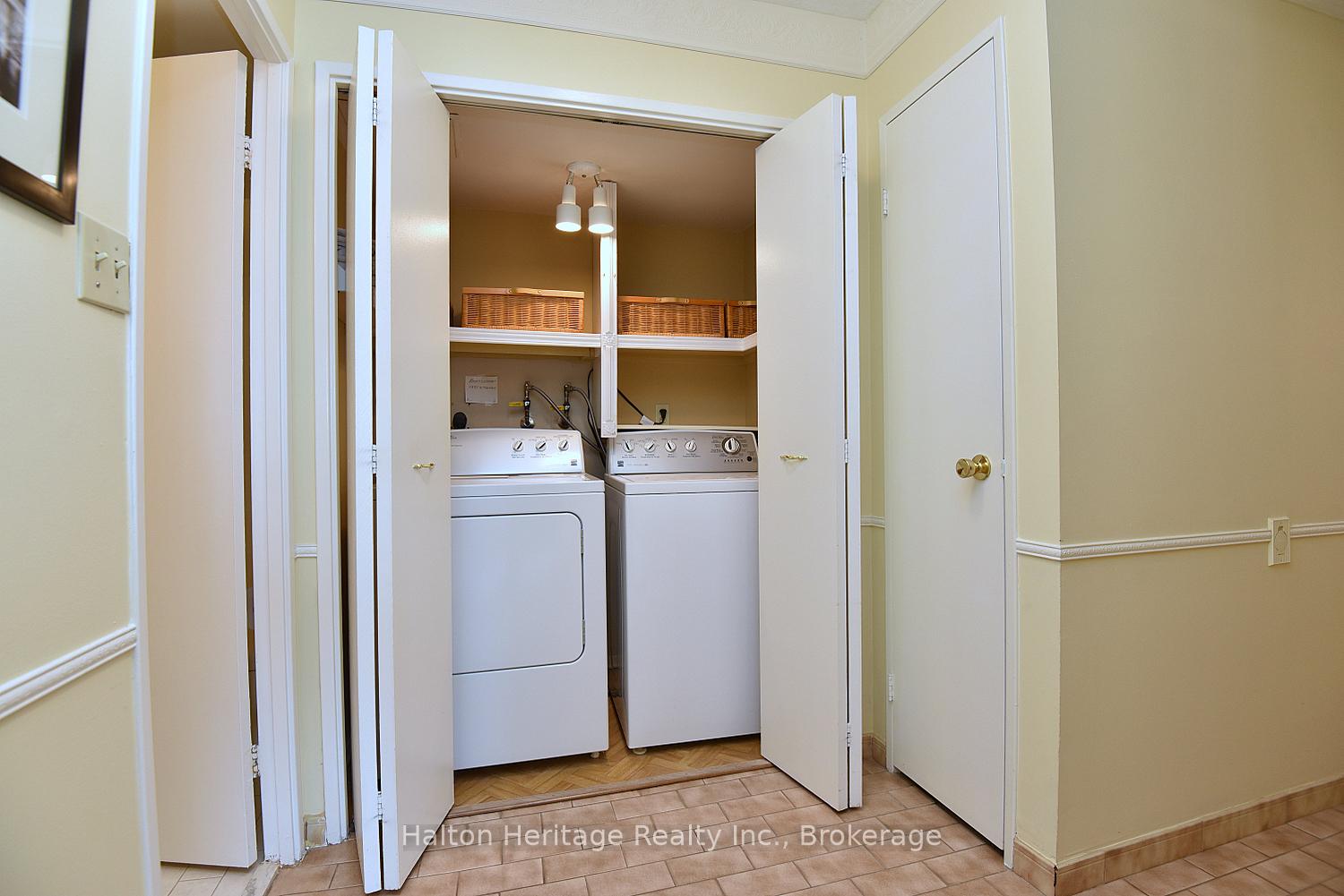 Photo 12 of Unit 405, 301 Frances Avenue, Hamilton, Stoney Creek — HOMEH