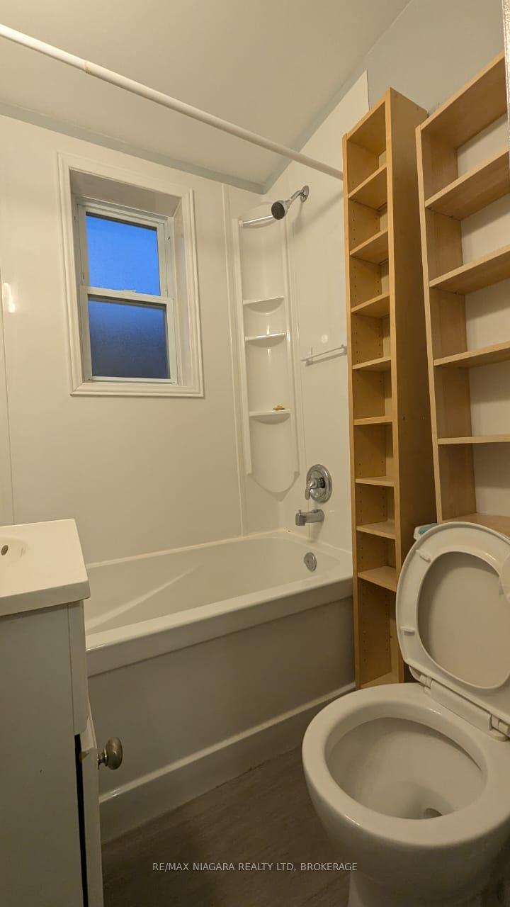Photo 3 of Unit 2, 9 Masterson Drive, St. Catharines, Glendale/Glenridge — HOMEH