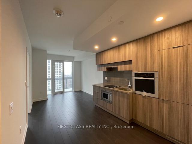 Photo 10 of Unit 1510, 39 Roehampton Avenue, Toronto, Mount Pleasant West — HOMEH