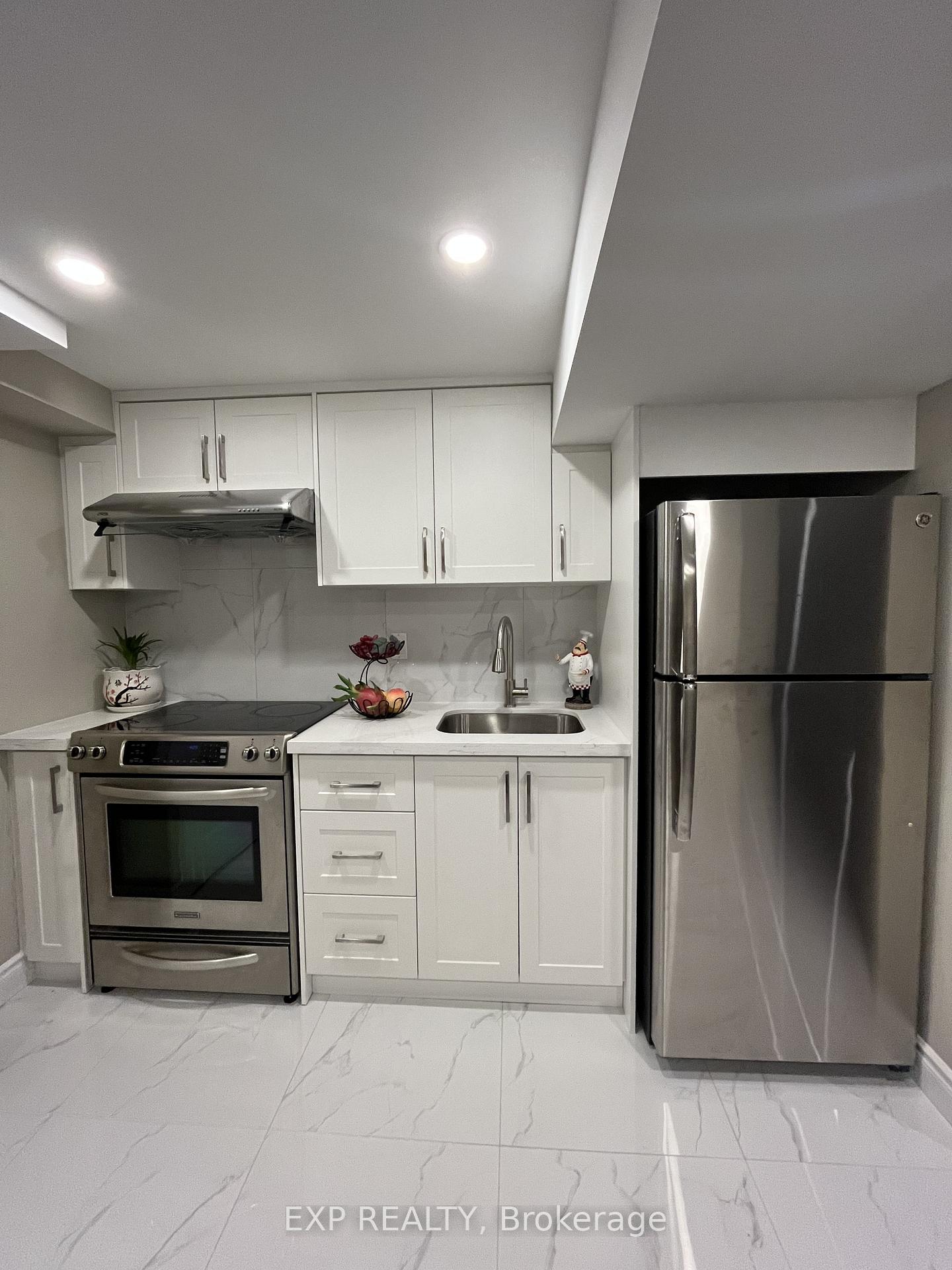 Photo 6 of Unit lower F, 62 Southdale Drive, Markham, Markville — HOMEH