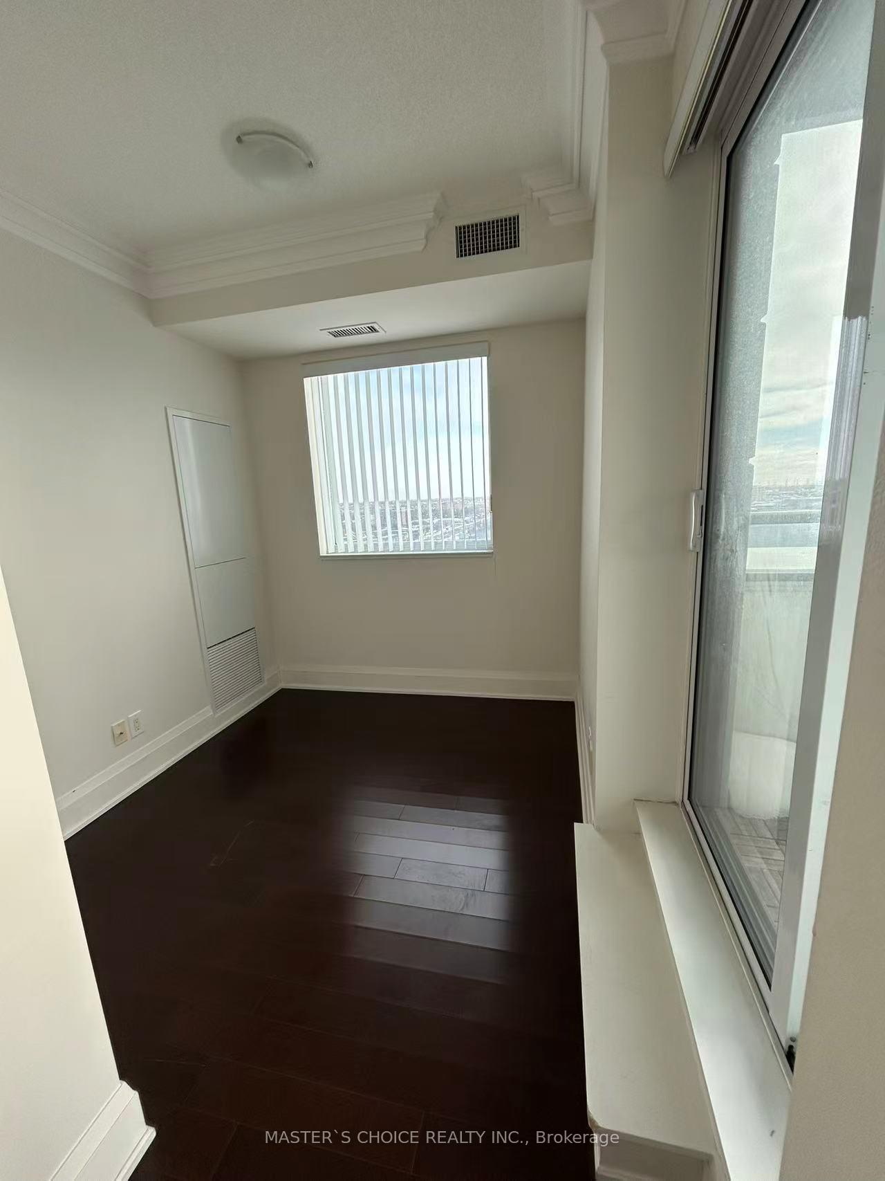 Photo 3 of Unit RG5, 8200 Birchmount Road, Markham, Unionville — HOMEH