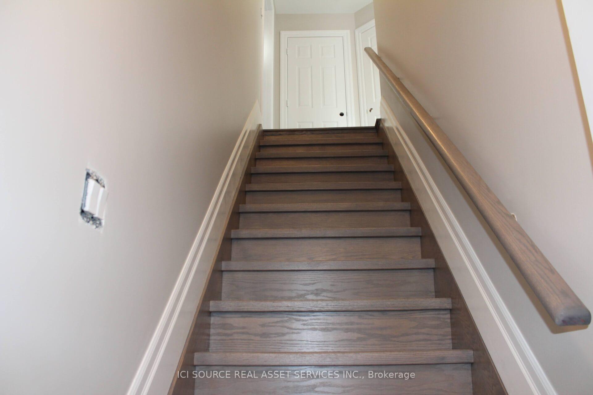 Photo 2 of Unit 2nd floor, 14 Leeming Street, Hamilton, Landsdale — HOMEH