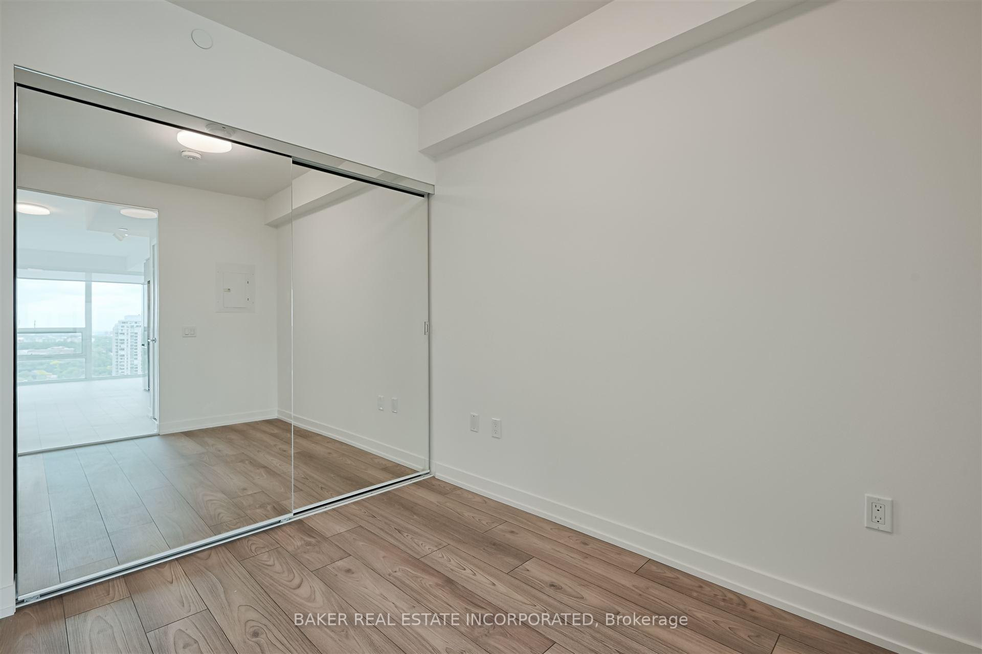 Photo 8 of Unit 3705, 223 Redpath Avenue, Toronto, Mount Pleasant West — HOMEH