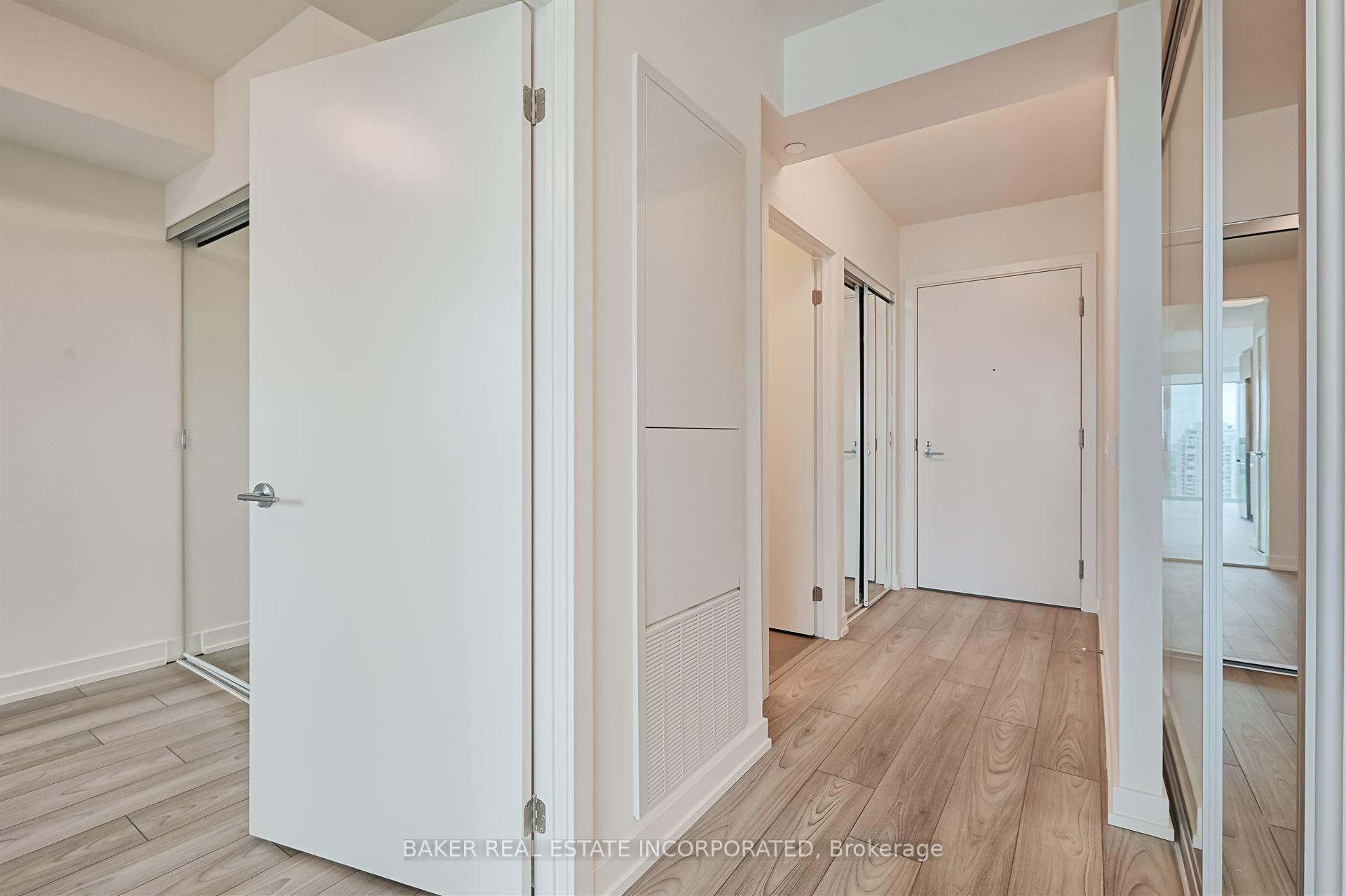 Photo 14 of Unit 3705, 223 Redpath Avenue, Toronto, Mount Pleasant West — HOMEH