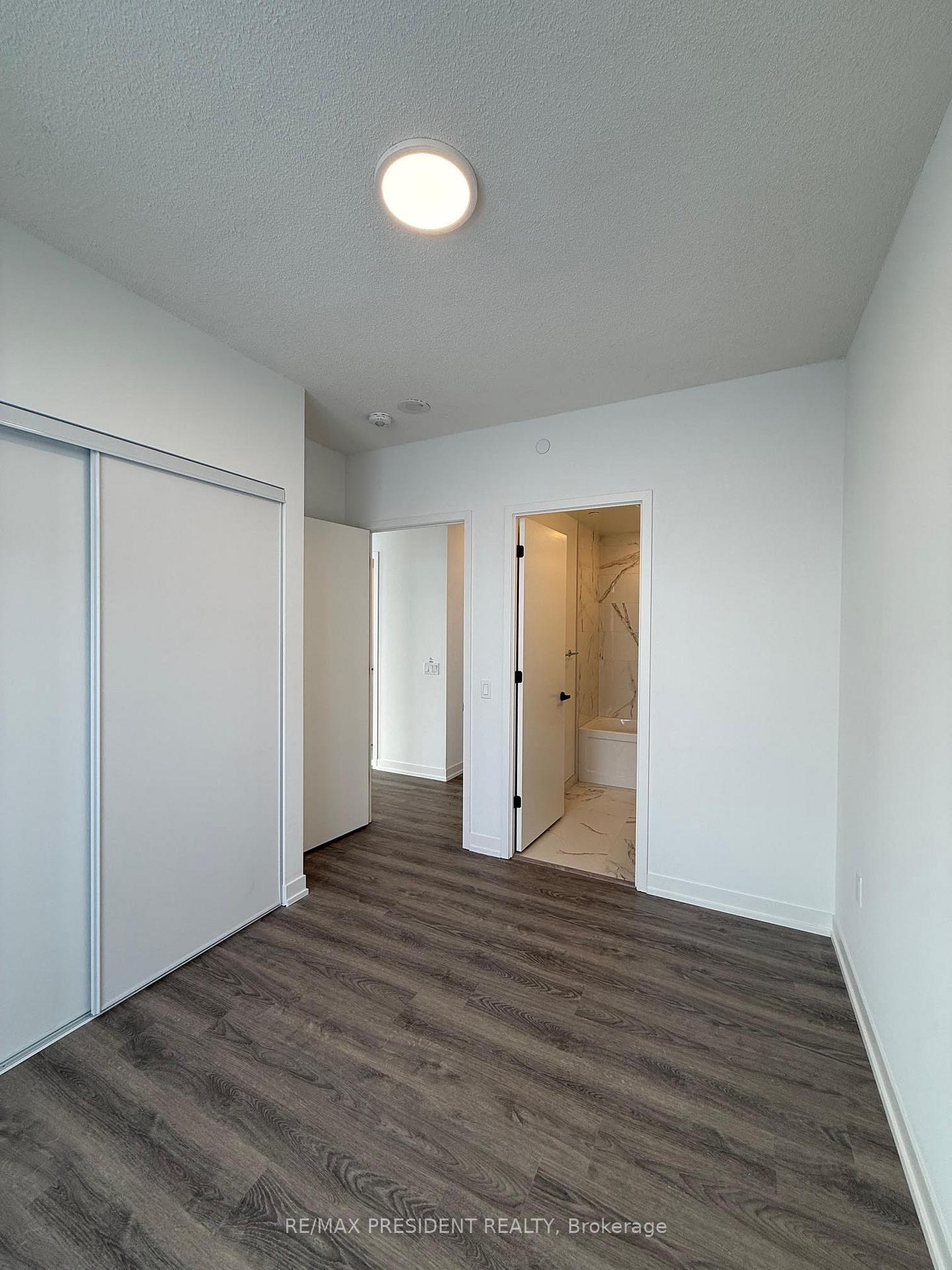 Photo 18 of Unit 5109, 8 Interchange Way, Vaughan, Vaughan Corporate Centre — HOMEH