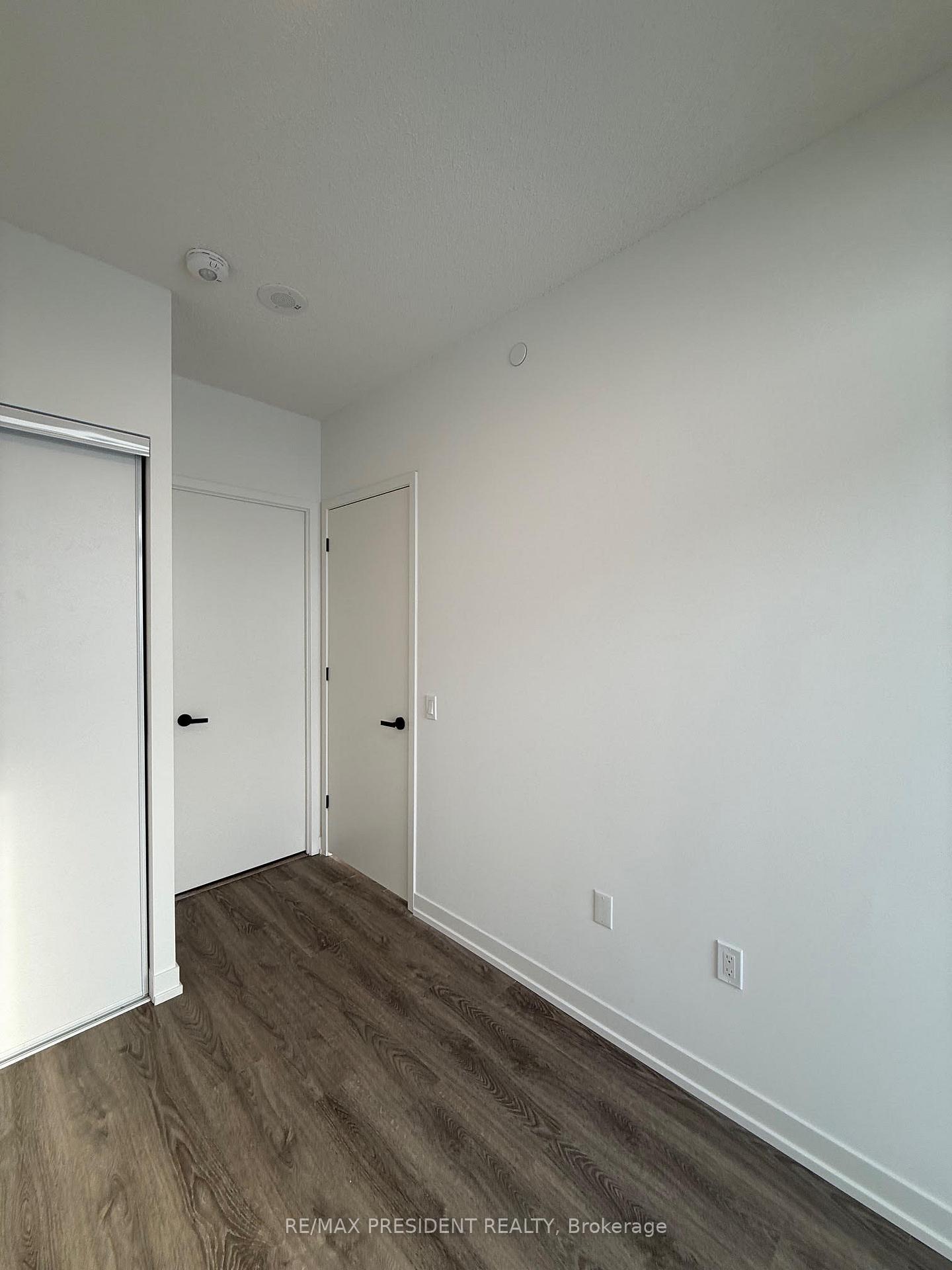 Photo 26 of Unit 5109, 8 Interchange Way, Vaughan, Vaughan Corporate Centre — HOMEH