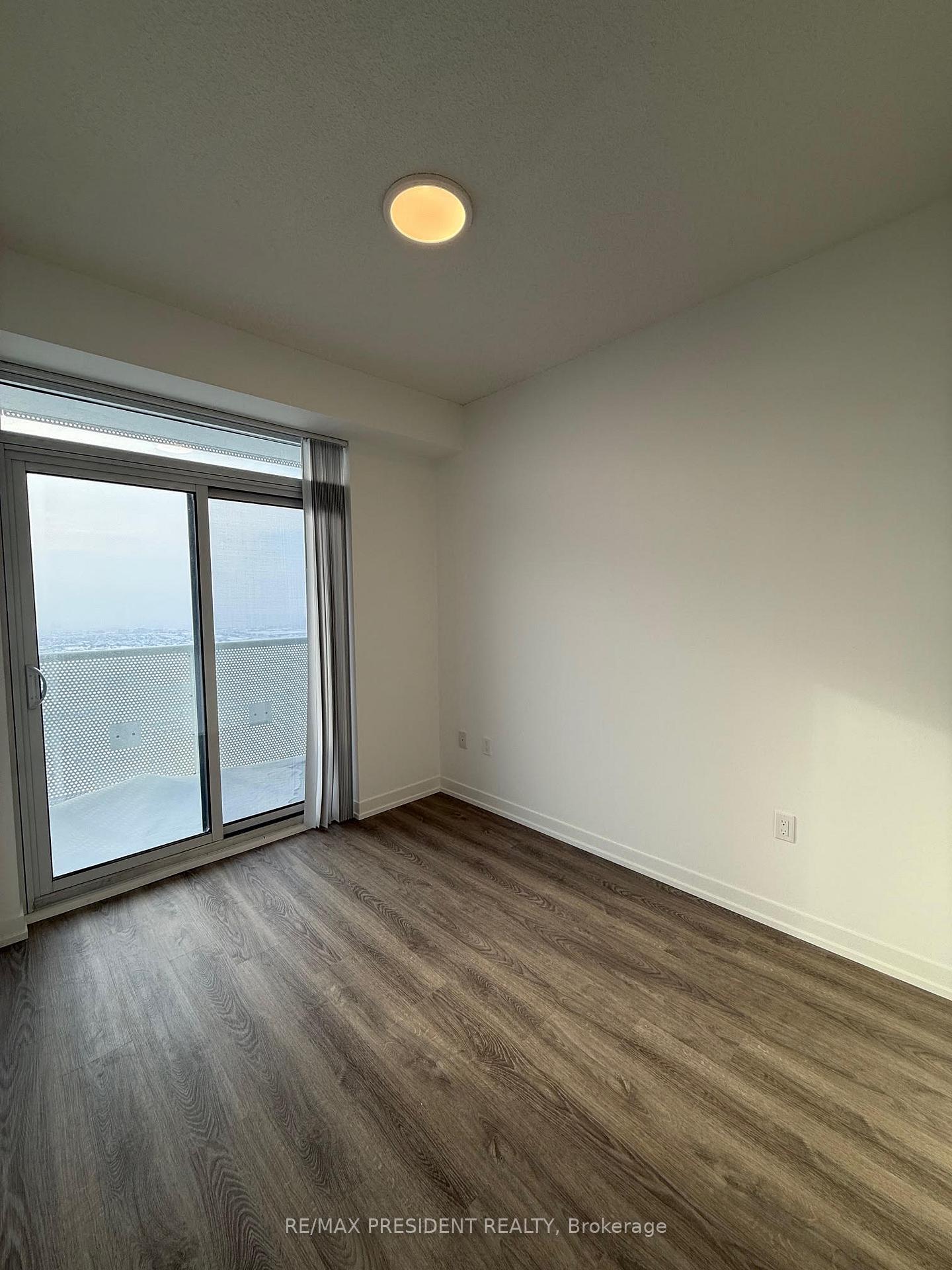 Photo 28 of Unit 5109, 8 Interchange Way, Vaughan, Vaughan Corporate Centre — HOMEH