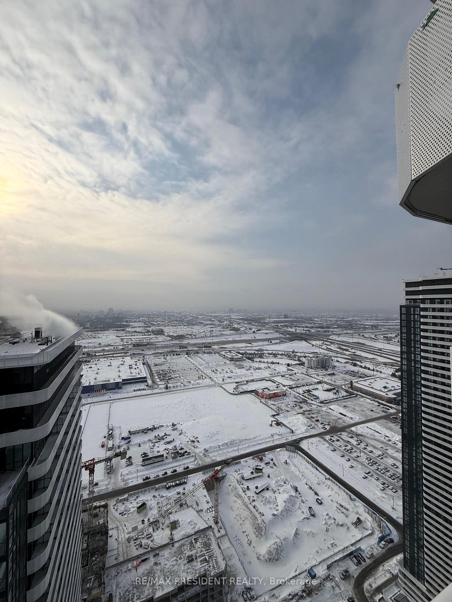 Photo 25 of Unit 5109, 8 Interchange Way, Vaughan, Vaughan Corporate Centre — HOMEH