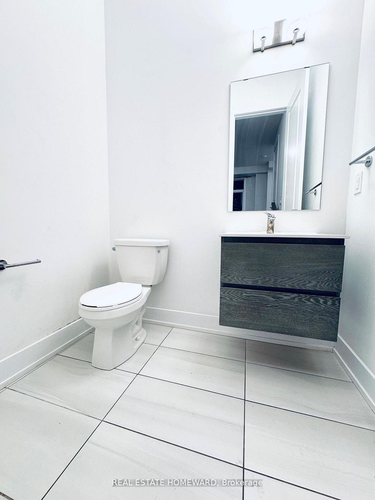 Photo 5 of 960 Lockie Drive, Oshawa, Kedron — HOMEH