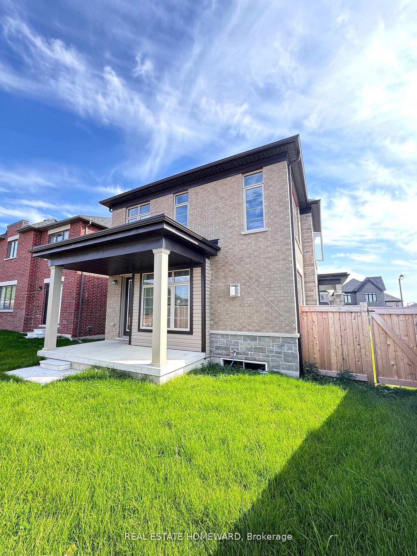 Photo 18 of 960 Lockie Drive, Oshawa, Kedron — HOMEH