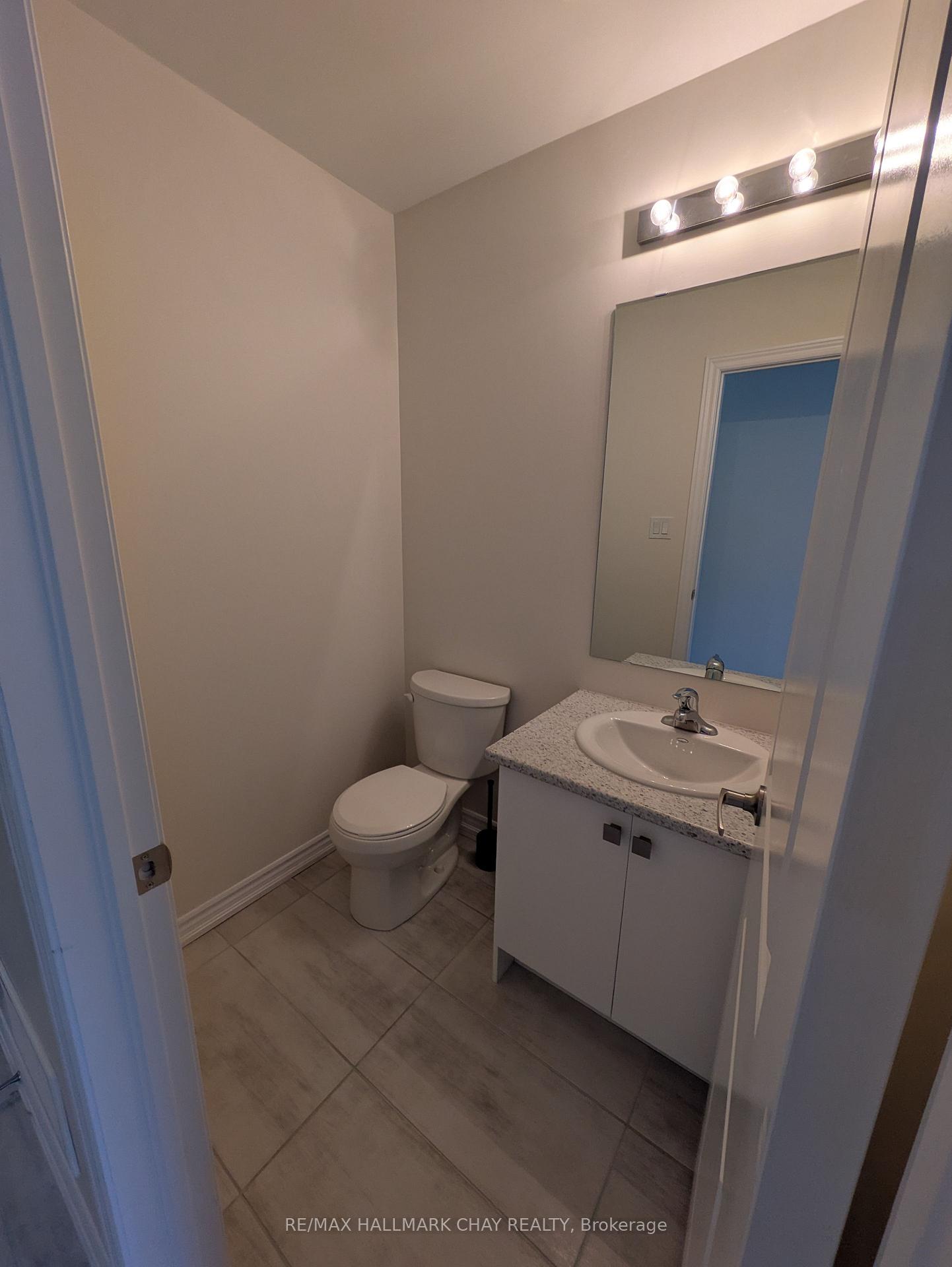 Photo 3 of 71 Valleybrook Road, Barrie, Rural Barrie Southeast — HOMEH