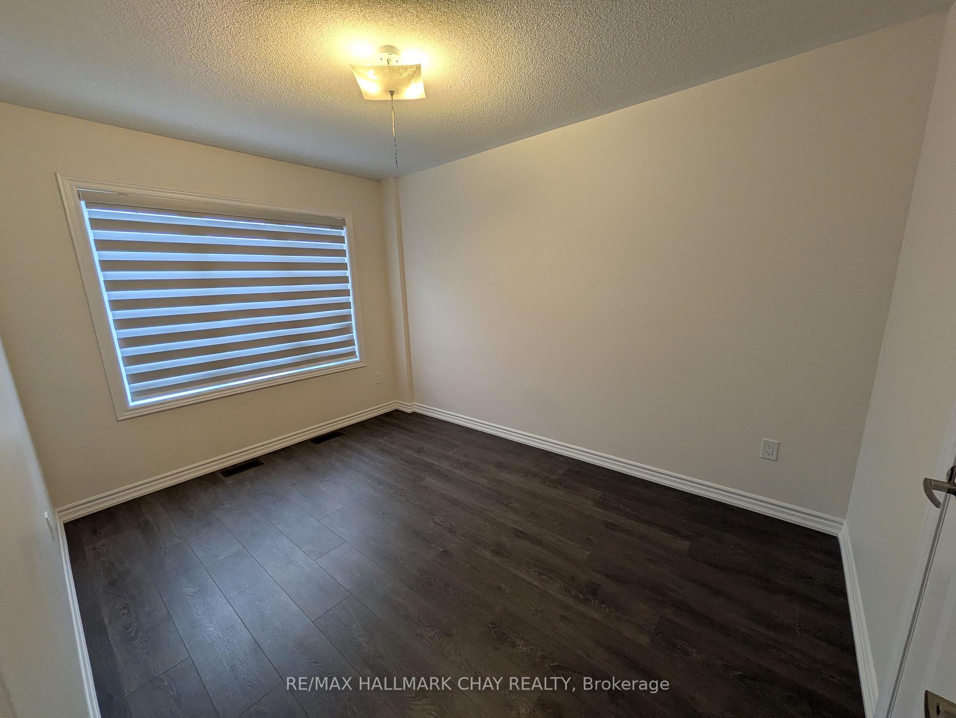 Photo 8 of 71 Valleybrook Road, Barrie, Rural Barrie Southeast — HOMEH