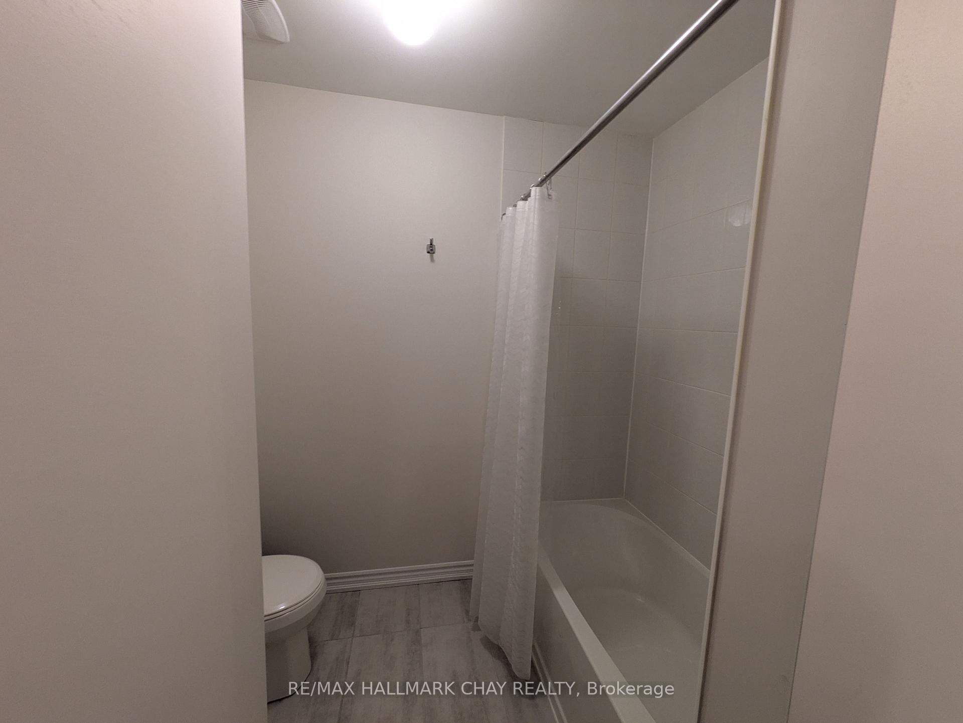 Photo 10 of 71 Valleybrook Road, Barrie, Rural Barrie Southeast — HOMEH