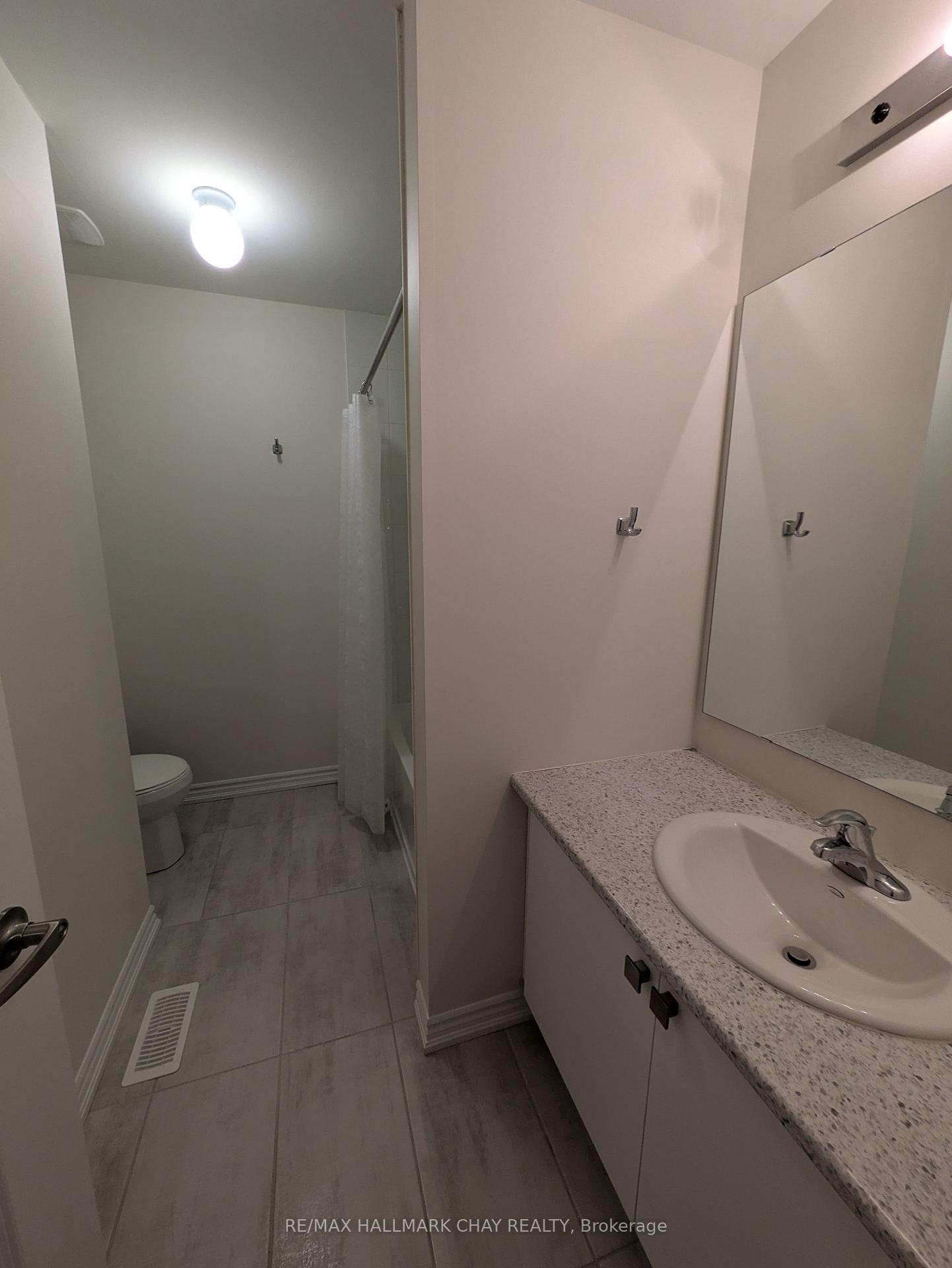Photo 11 of 71 Valleybrook Road, Barrie, Rural Barrie Southeast — HOMEH