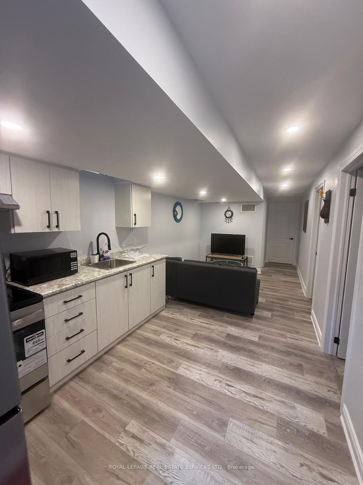 Photo 6 of Unit Bsmt, 492 Downes Jackson Heights, Milton, Harrison — HOMEH