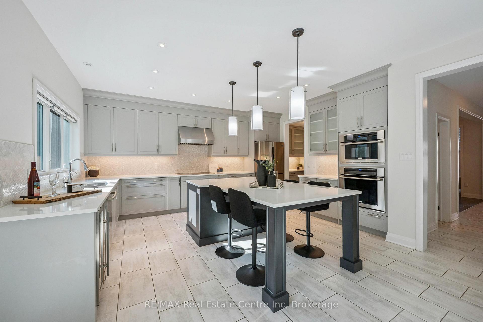 Photo 6 of 31 Emeny Lane, Guelph, Kortright East — HOMEH