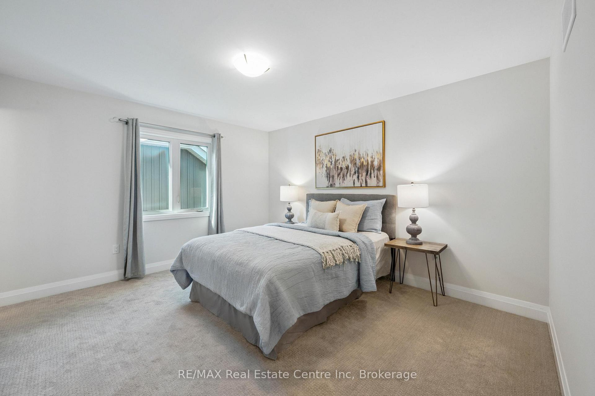 Photo 23 of 31 Emeny Lane, Guelph, Kortright East — HOMEH