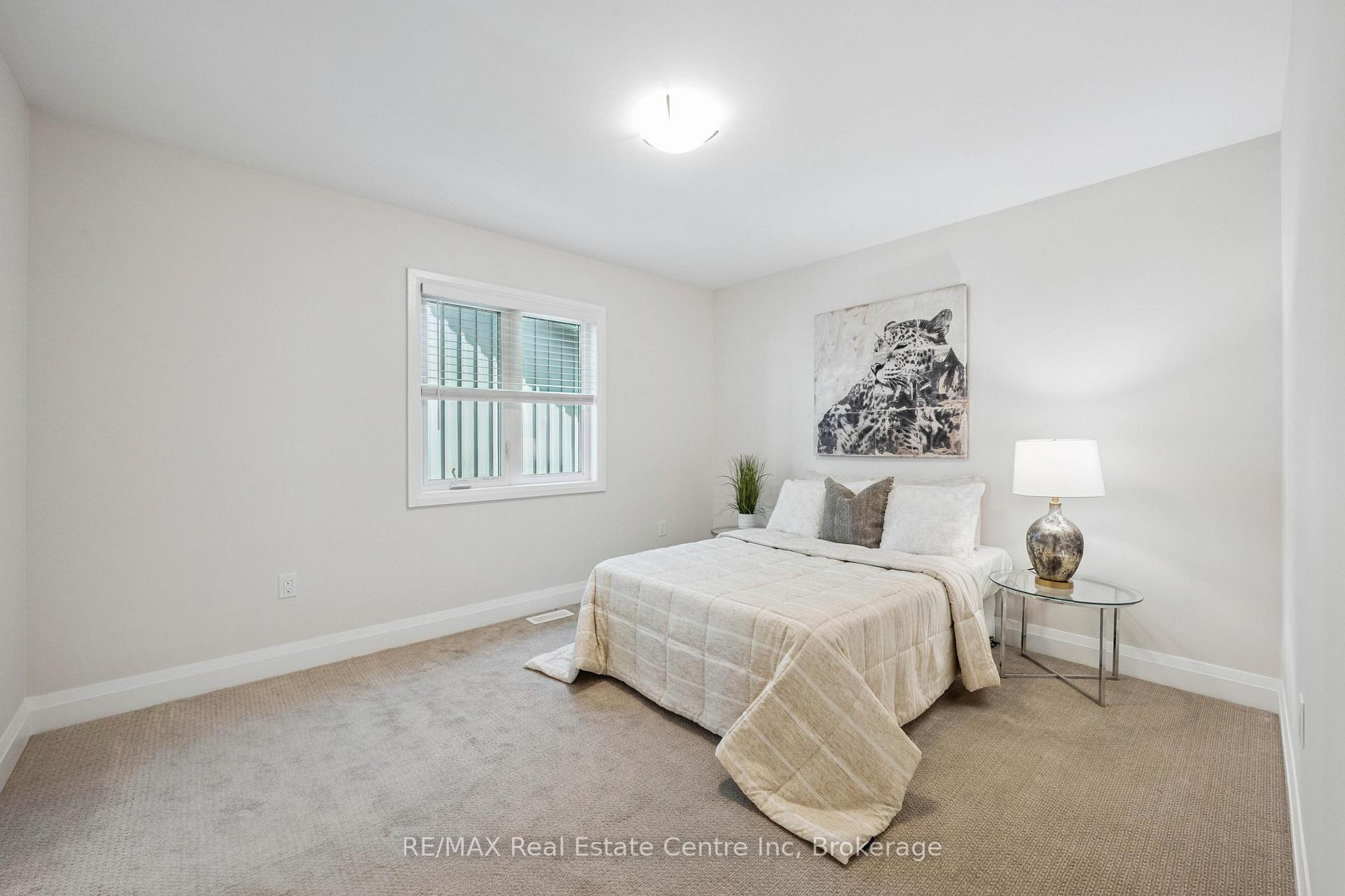 Photo 26 of 31 Emeny Lane, Guelph, Kortright East — HOMEH