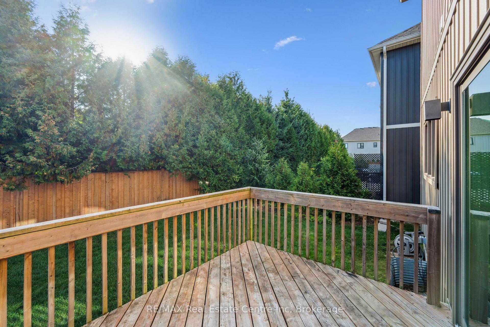 Photo 30 of 31 Emeny Lane, Guelph, Kortright East — HOMEH