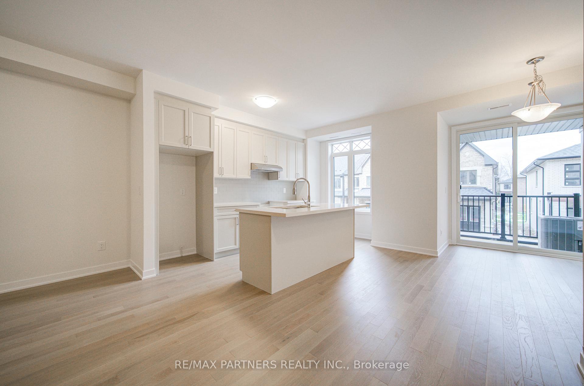 Photo 14 of 23 John Canning Way, Markham, Unionville — HOMEH