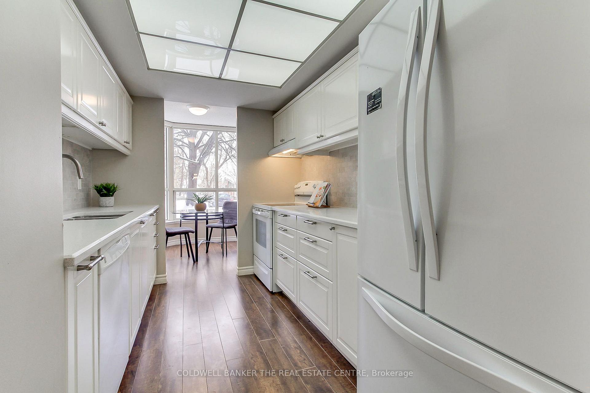 Photo 7 of Unit 115, 14924 Yonge Street, Aurora, Aurora Highlands — HOMEH