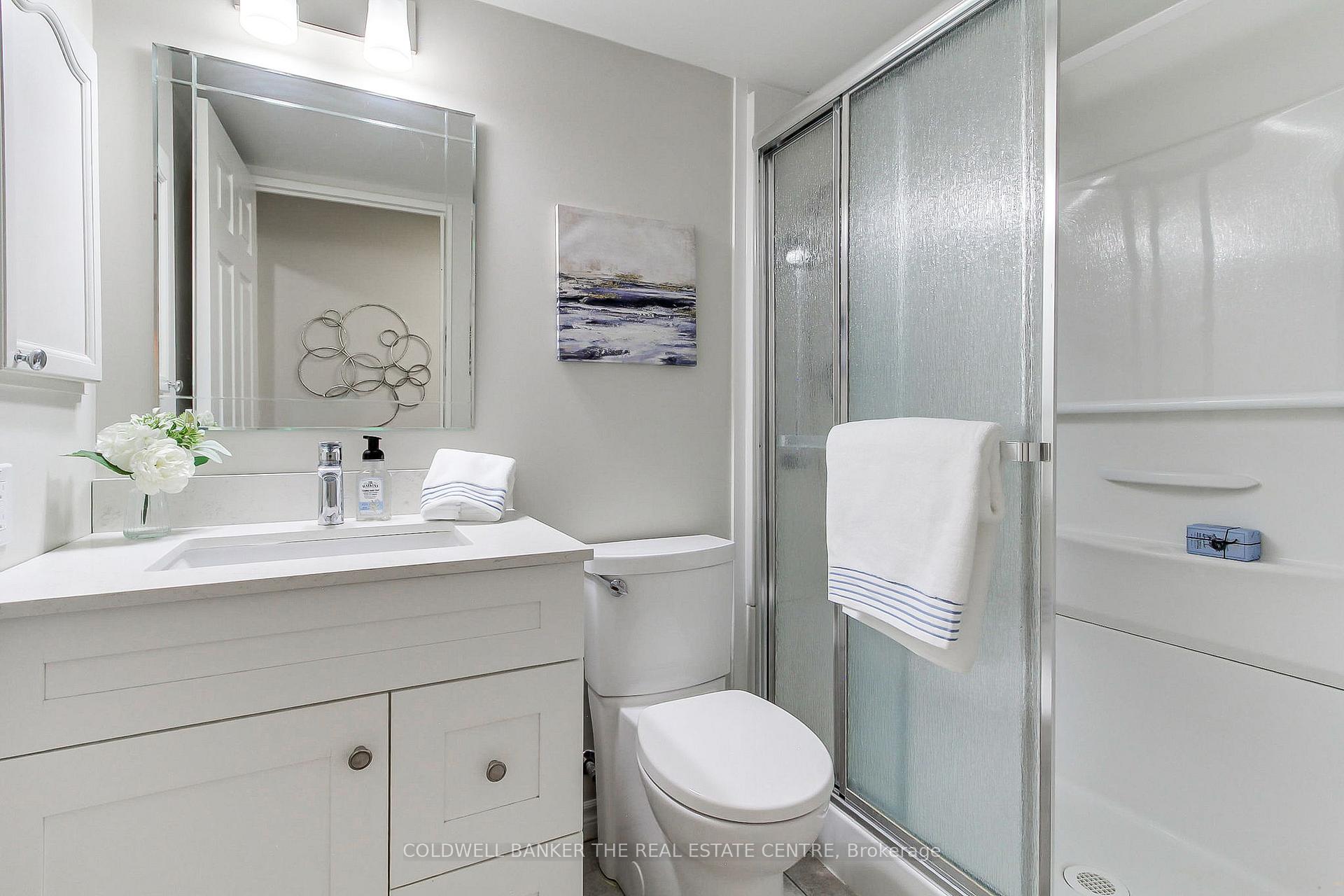 Photo 12 of Unit 115, 14924 Yonge Street, Aurora, Aurora Highlands — HOMEH