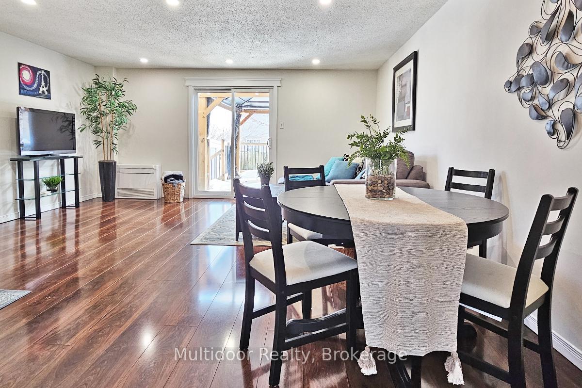 Photo 14 of 12 Hill Street, Halton Hills, Acton — HOMEH