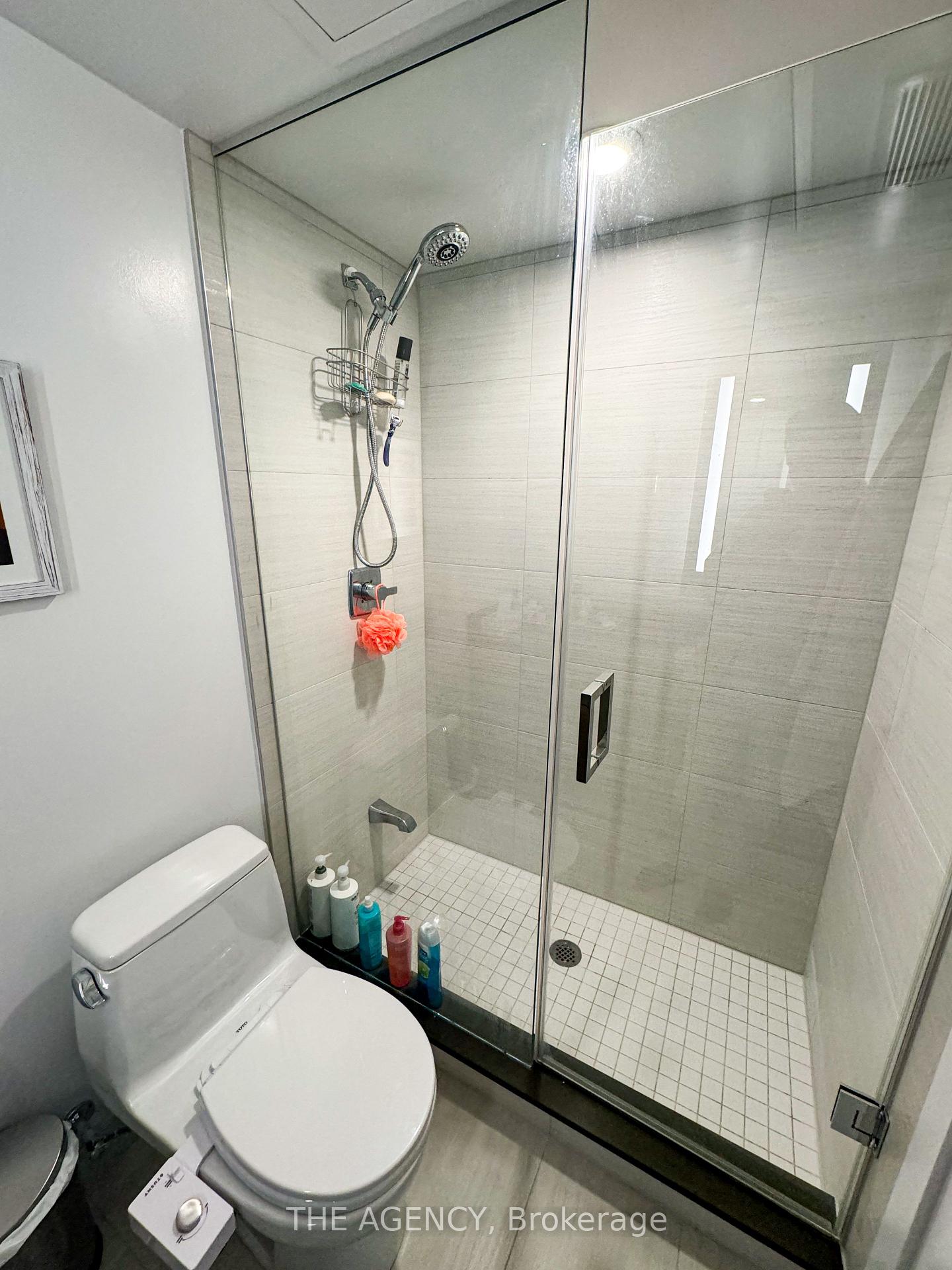 Photo 22 of Unit 810, 188 Cumberland Street, Toronto, The Annex — HOMEH