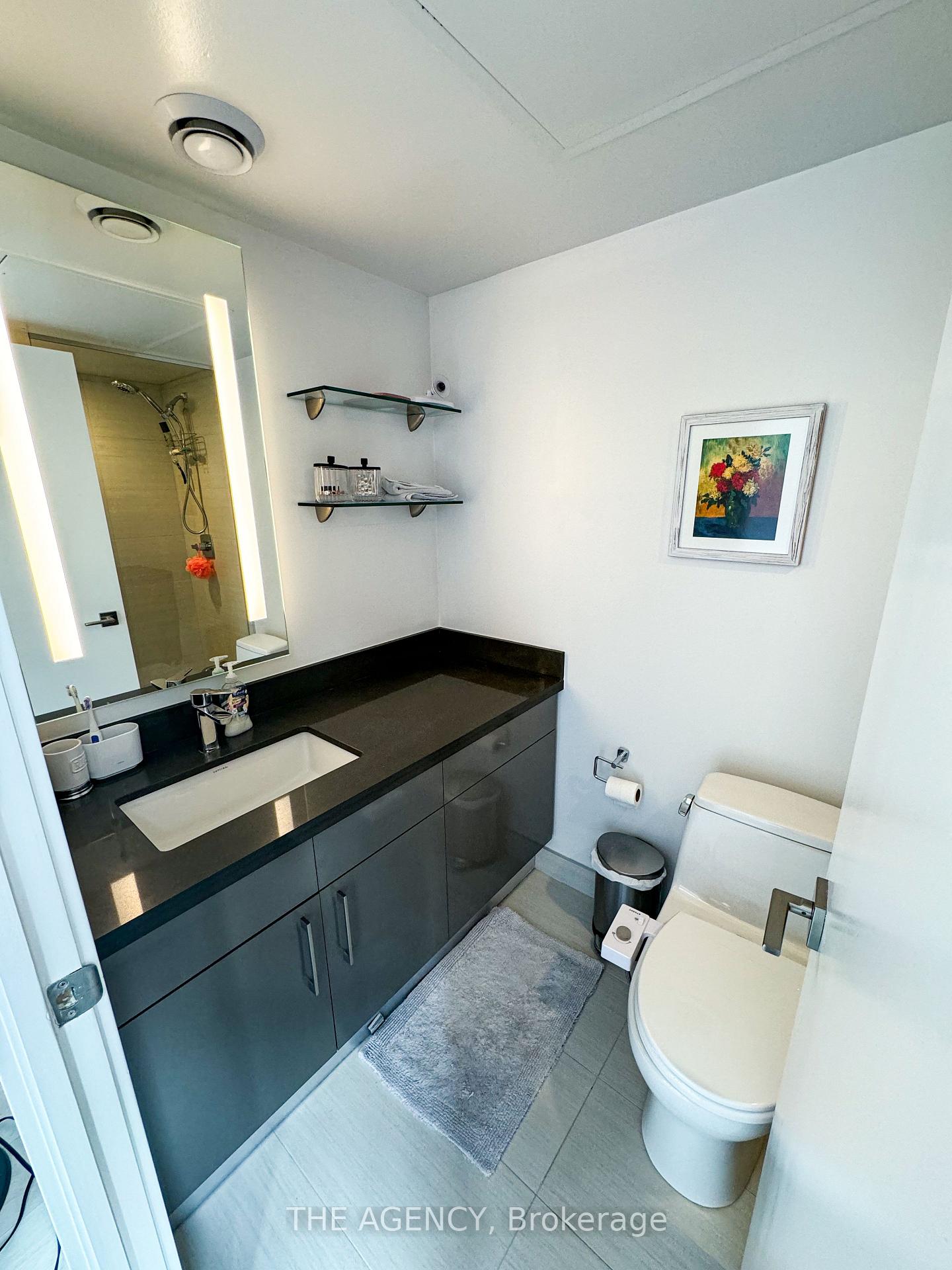 Photo 17 of Unit 810, 188 Cumberland Street, Toronto, The Annex — HOMEH