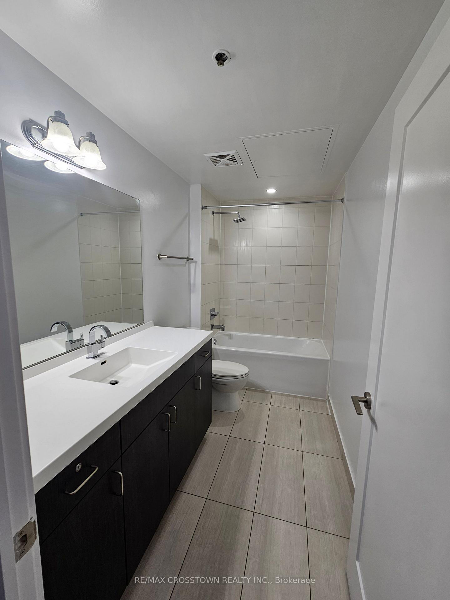 Photo 30 of Unit Ph14, 28 Prince Regent Street, Markham, Cathedraltown — HOMEH