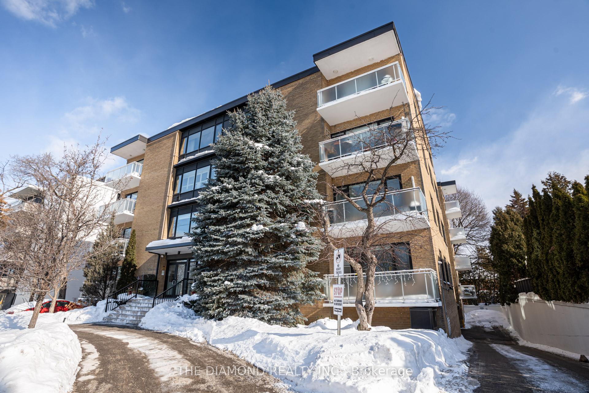 Photo 8 of Unit 401, 1901 Bayview Avenue, Toronto, Leaside — HOMEH