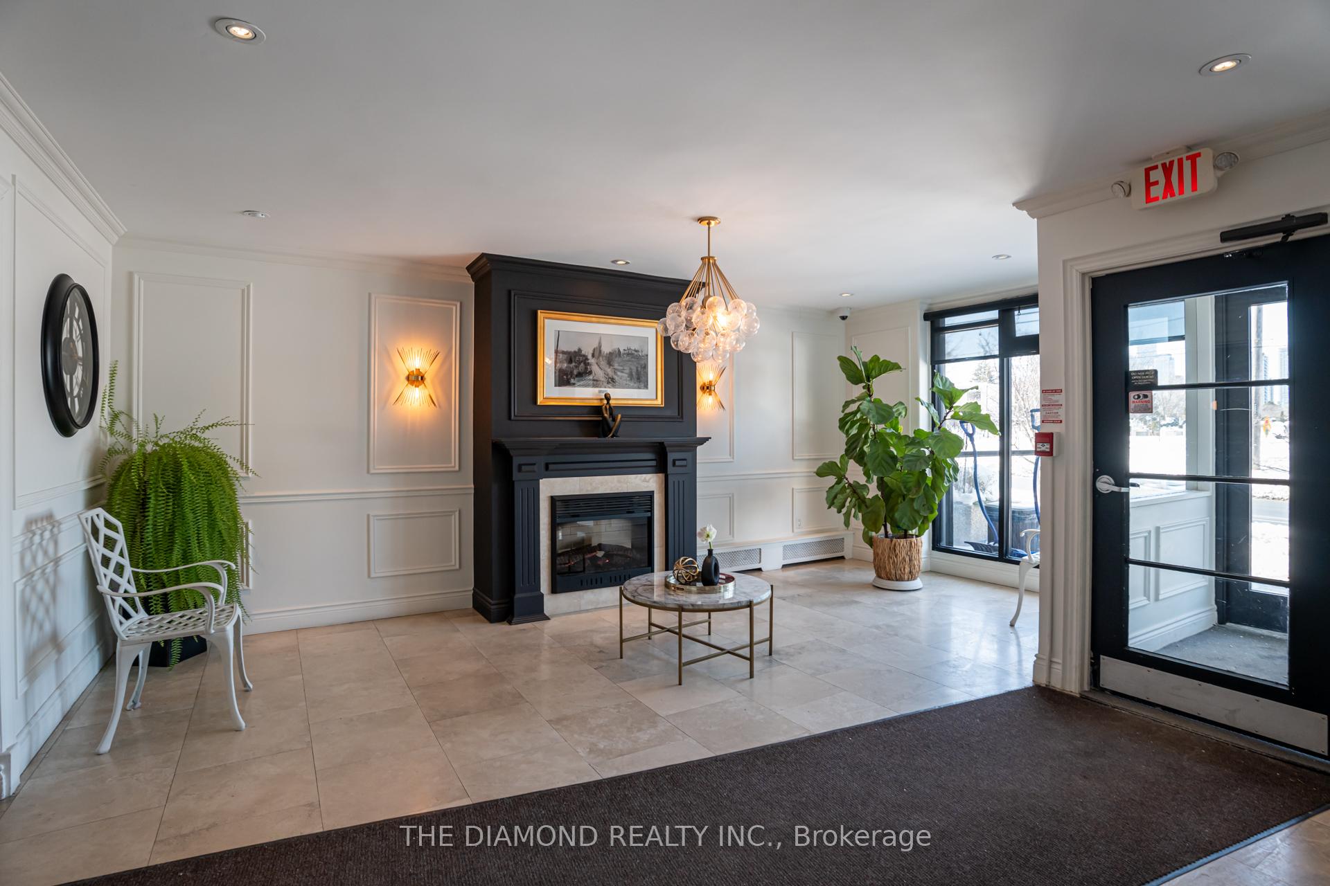 Photo 9 of Unit 401, 1901 Bayview Avenue, Toronto, Leaside — HOMEH