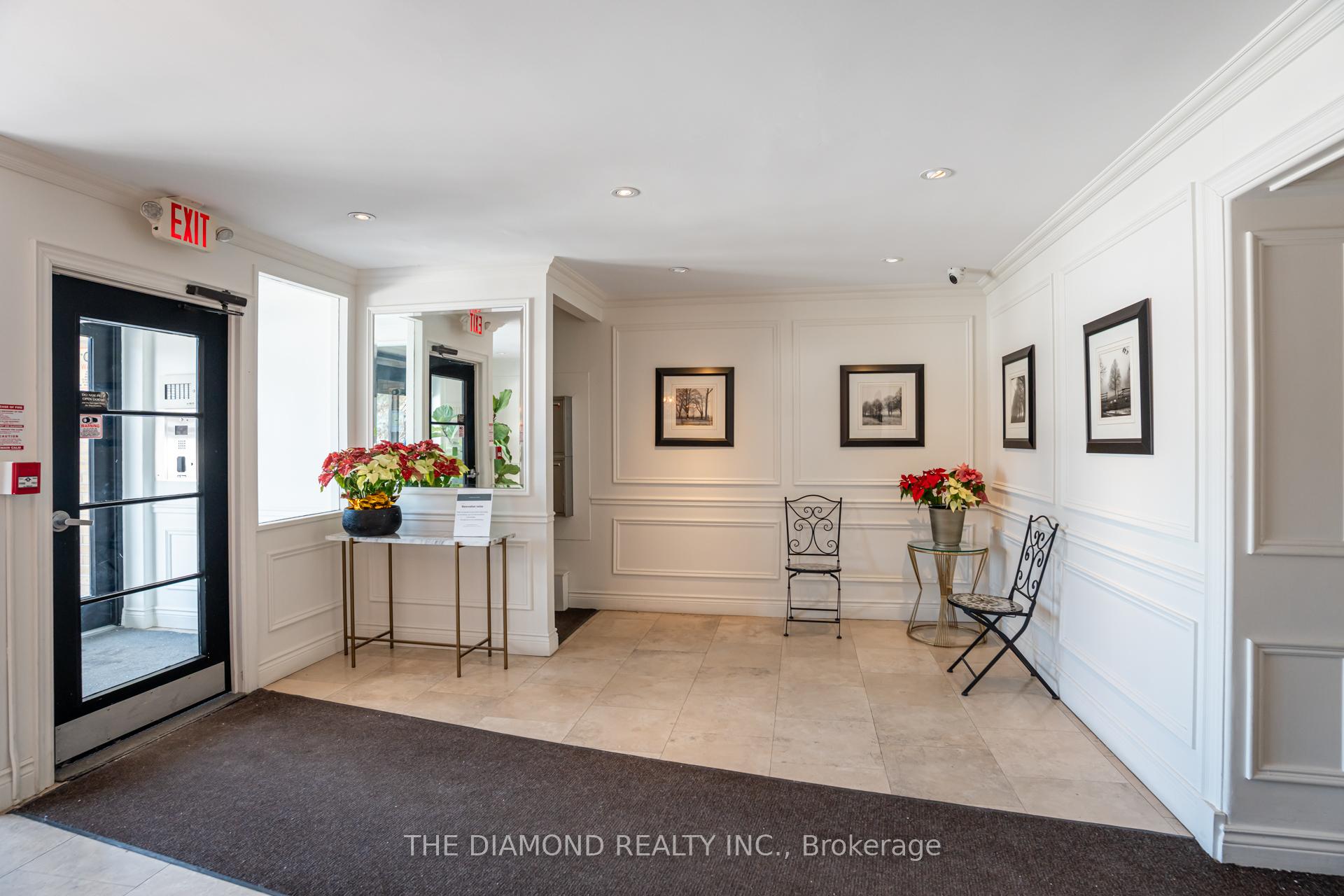Photo 2 of Unit 401, 1901 Bayview Avenue, Toronto, Leaside — HOMEH