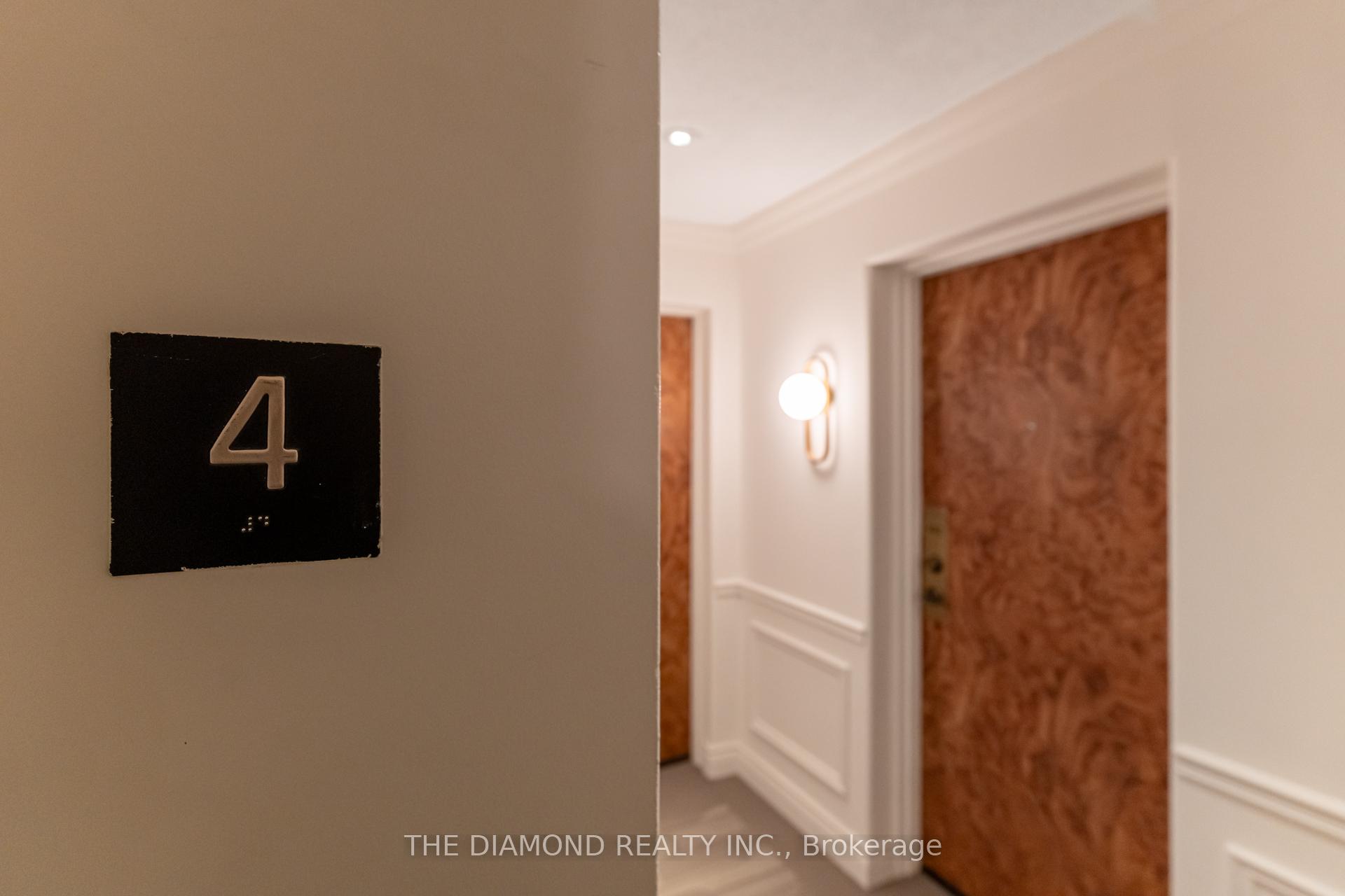 Photo 4 of Unit 401, 1901 Bayview Avenue, Toronto, Leaside — HOMEH
