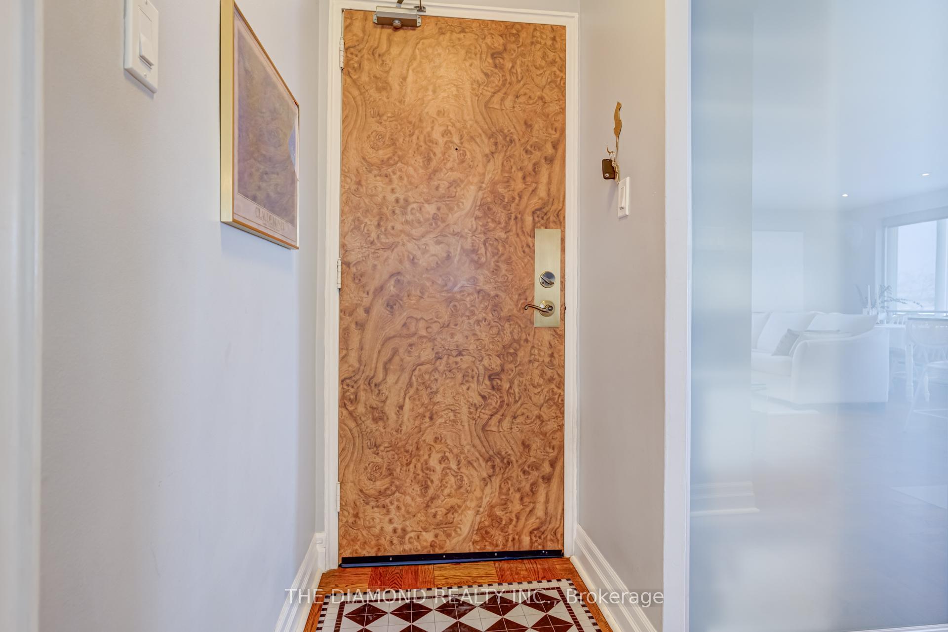 Photo 30 of Unit 401, 1901 Bayview Avenue, Toronto, Leaside — HOMEH