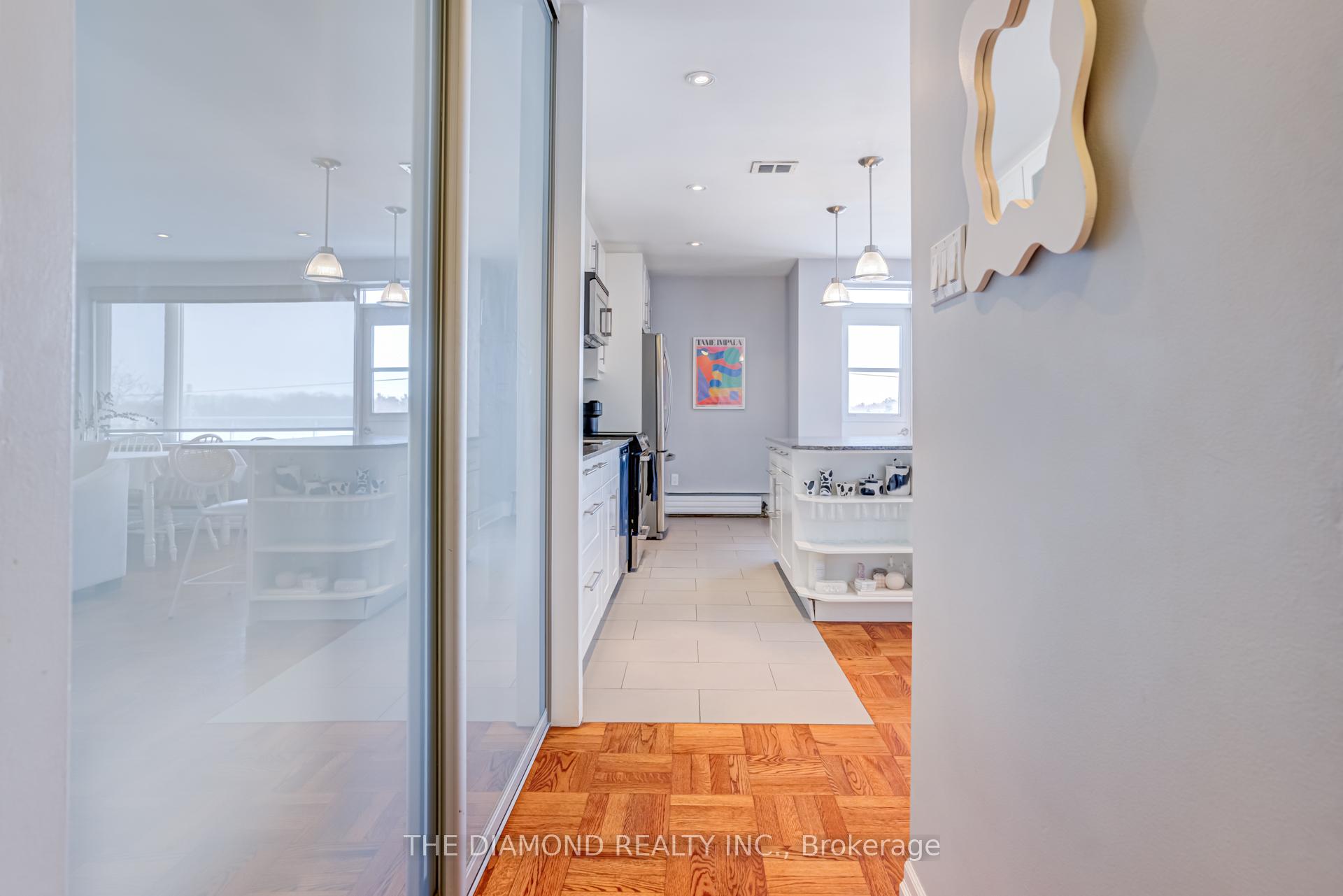 Photo 16 of Unit 401, 1901 Bayview Avenue, Toronto, Leaside — HOMEH