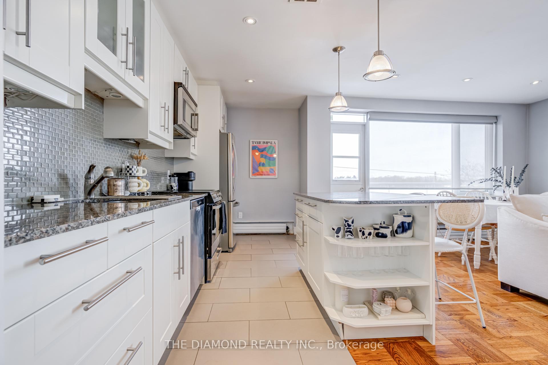 Photo 14 of Unit 401, 1901 Bayview Avenue, Toronto, Leaside — HOMEH