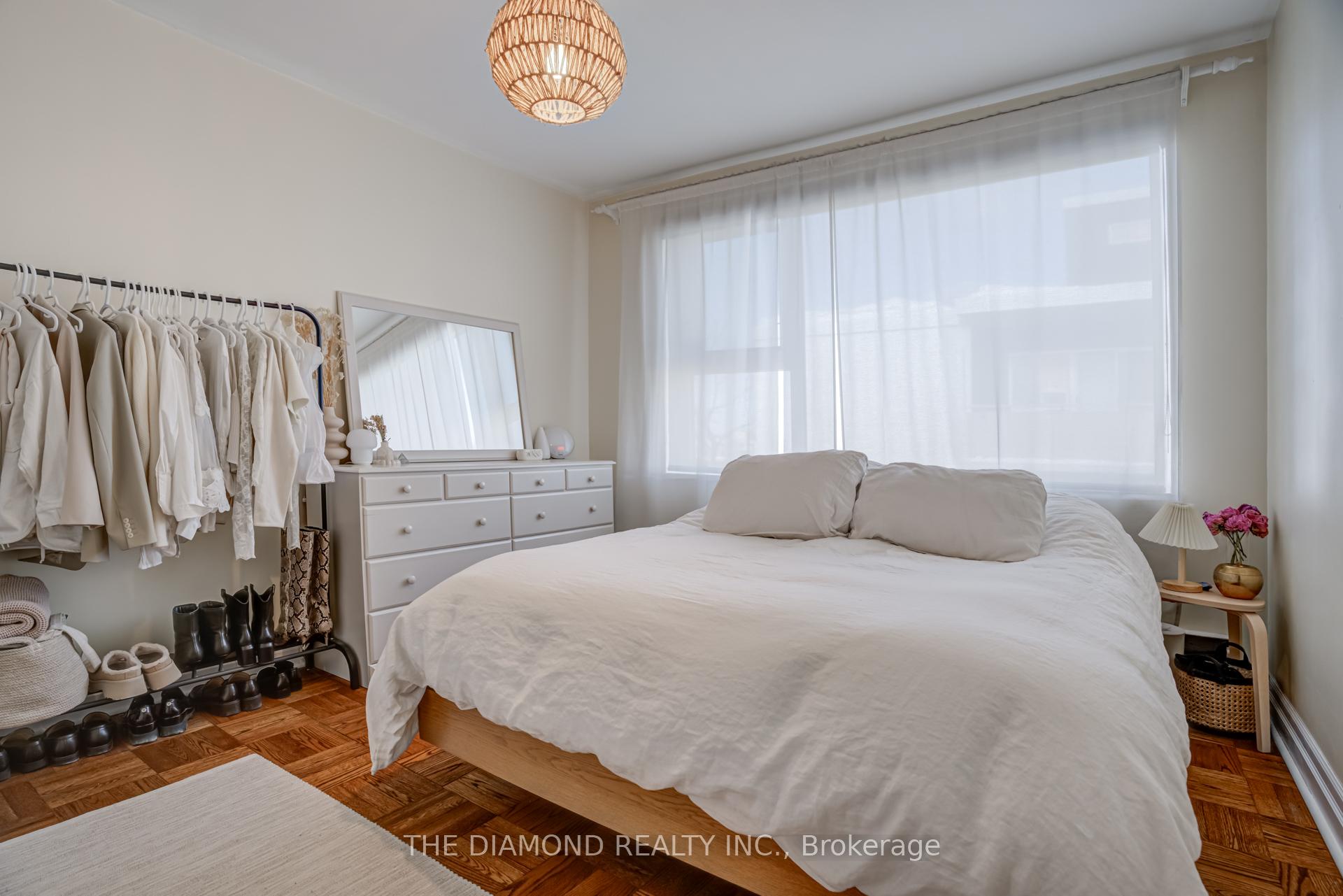 Photo 22 of Unit 401, 1901 Bayview Avenue, Toronto, Leaside — HOMEH