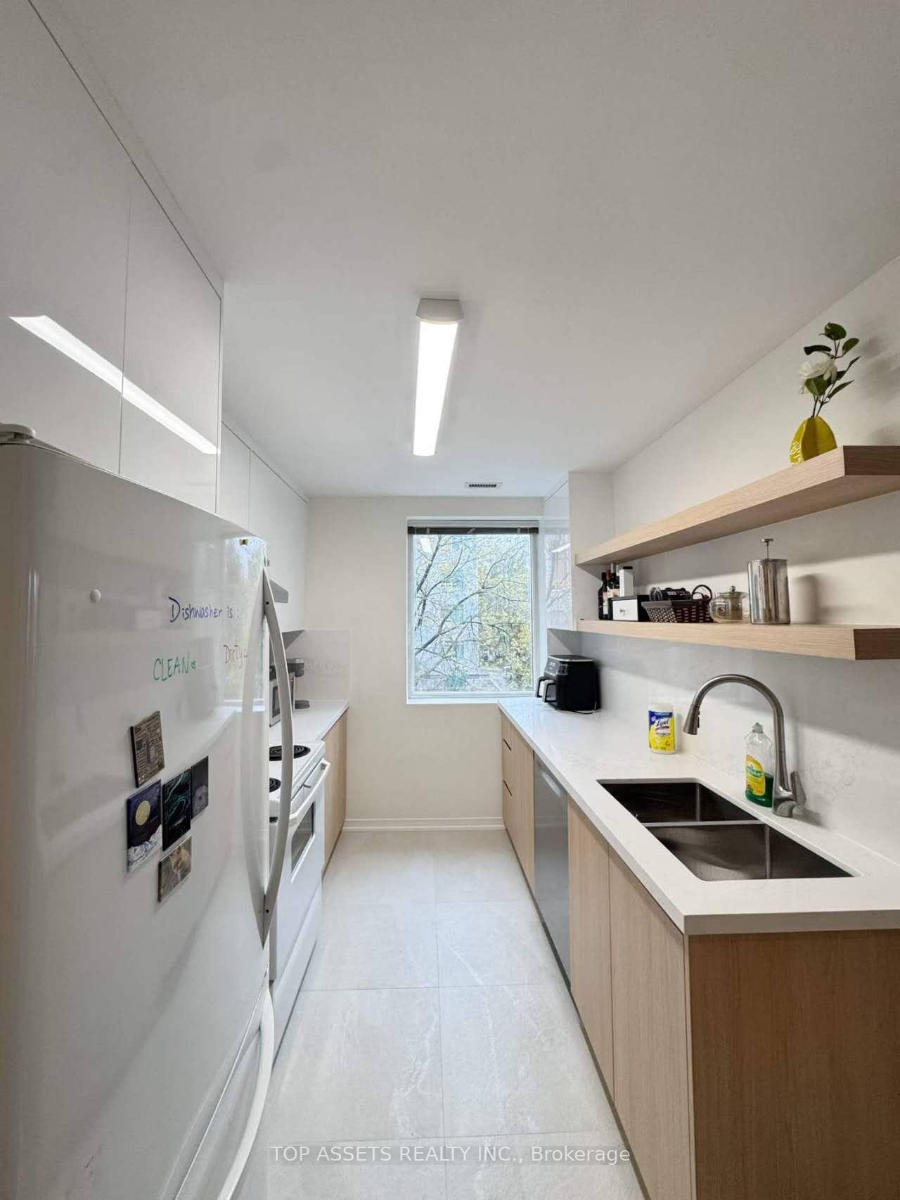 Photo 1 of Unit 306, 600 Eglinton Avenue E, Toronto, Mount Pleasant East — HOMEH