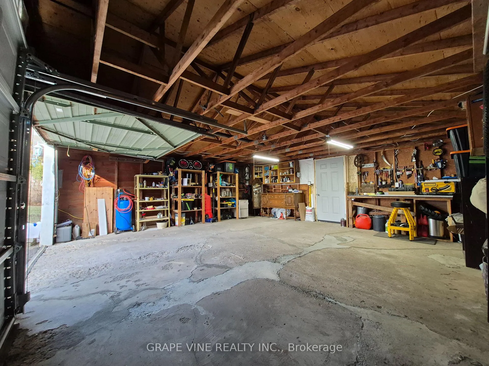 Photo 19 of 8942 Mitch Owens Road, Ottawa, Osgoode Twp North of Reg Rd 6 — HOMEH
