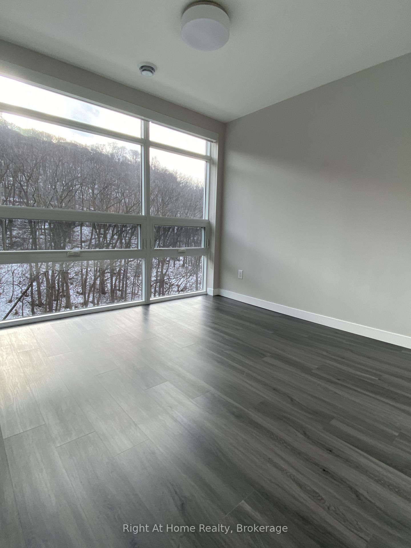 Photo 15 of Unit 606, 455 Charlton Avenue E, Hamilton, Stinson — HOMEH