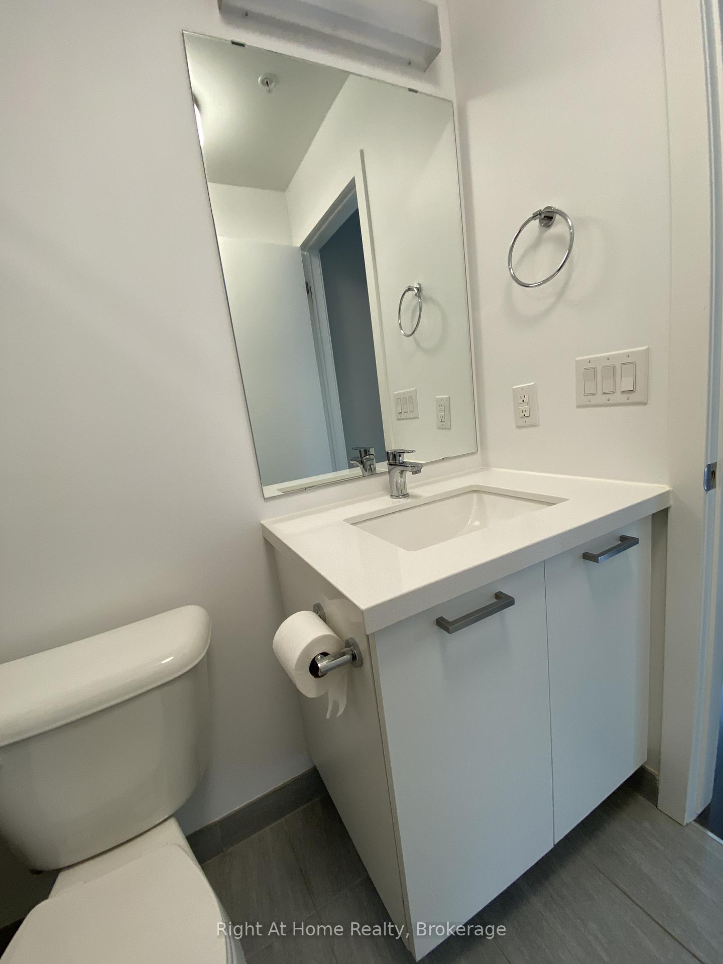 Photo 5 of Unit 606, 455 Charlton Avenue E, Hamilton, Stinson — HOMEH